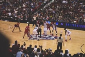 开云网址 -转折点多伦多猛龙主帅复盘；欧联加时末段攻防权衡；引发热议；球队文化再被提及的简单介绍